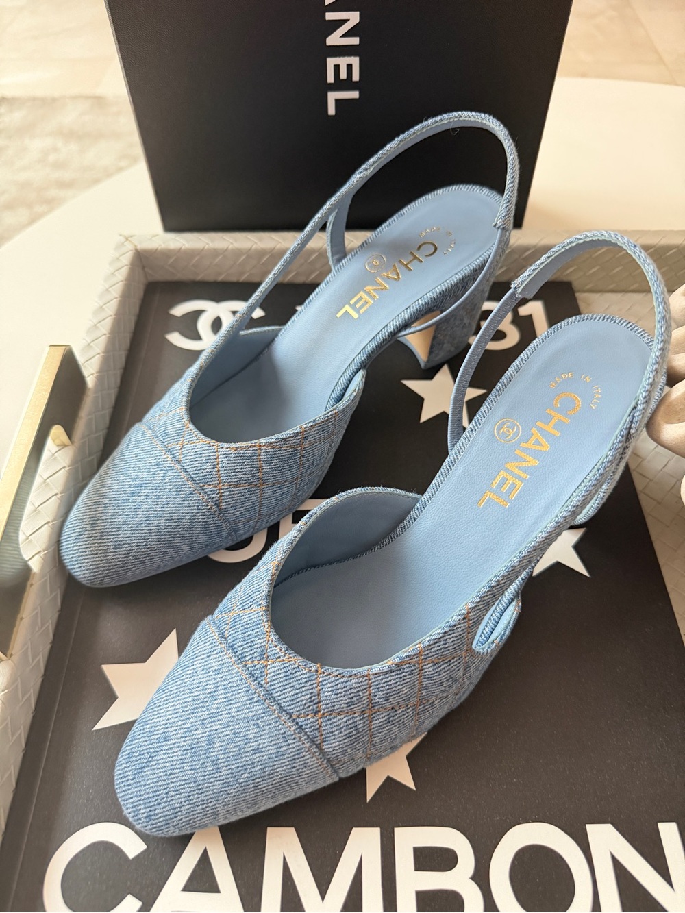 Chanel 26B CC Logo Light Blue Quilted Denim Jean Slingback Pumps Chunky Heel 38 - Picture 15 of 16